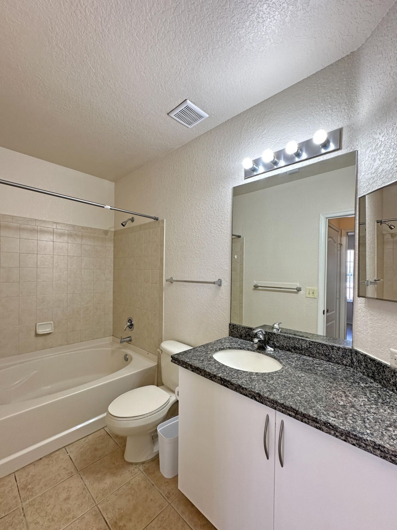 160 SW Peacock Boulevard, Unit 31-204, Port Saint Lucie, FL 34986 Photo