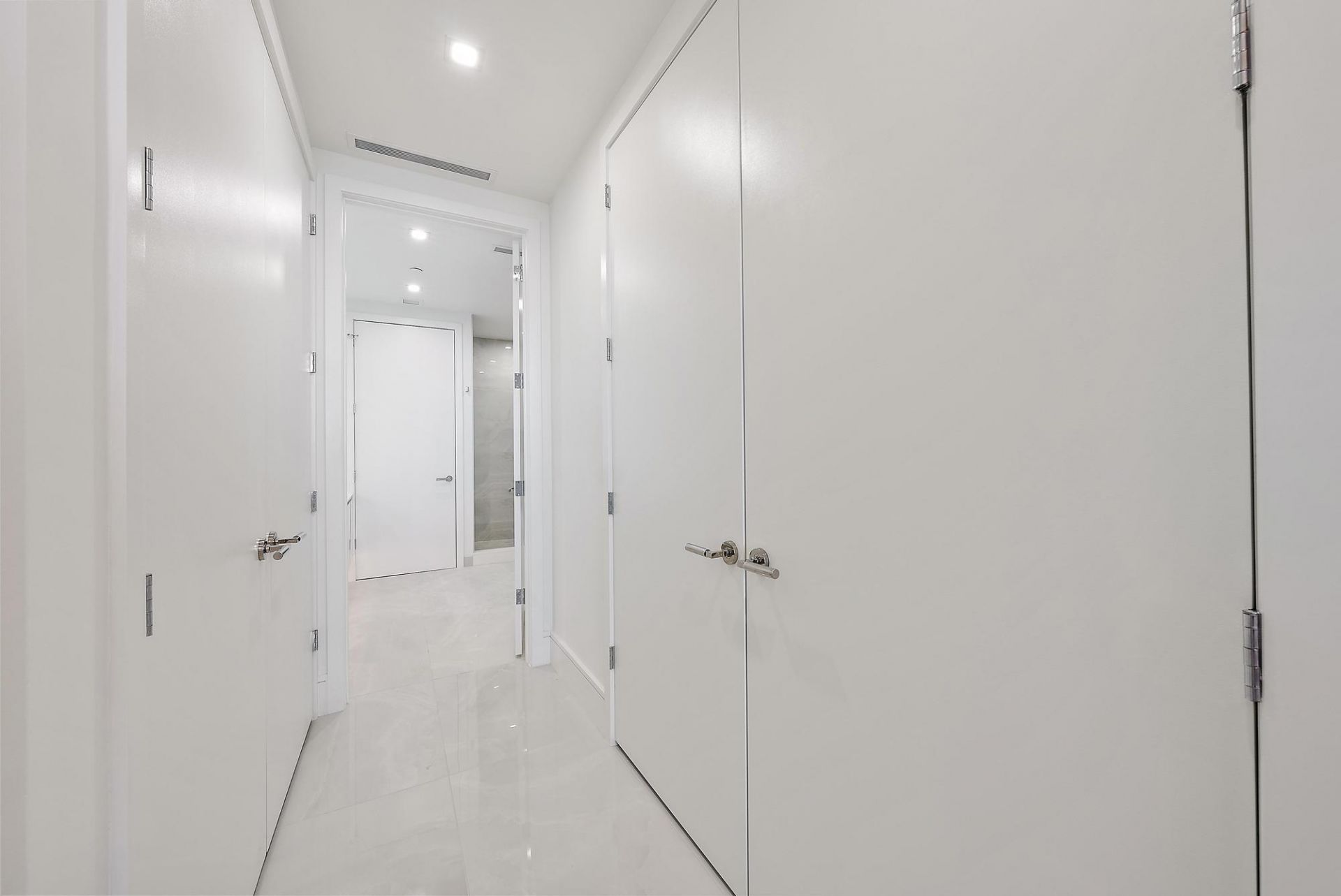 220 Lake Shore Drive, Unit 1008, Lake Park, FL 33403 Photo