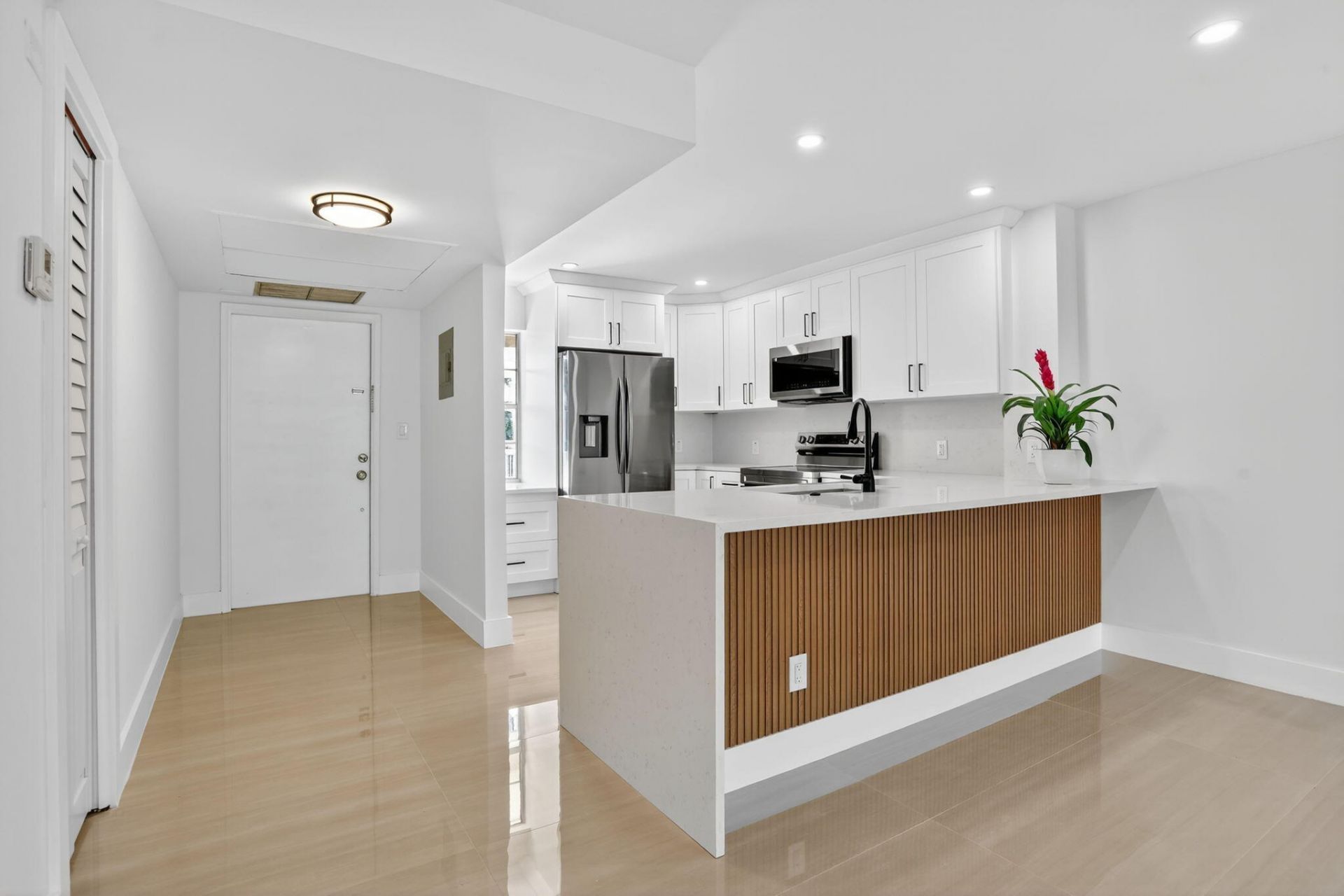 2651 S Palm Aire Drive S, Unit 305, Pompano Beach, FL 33069 Photo