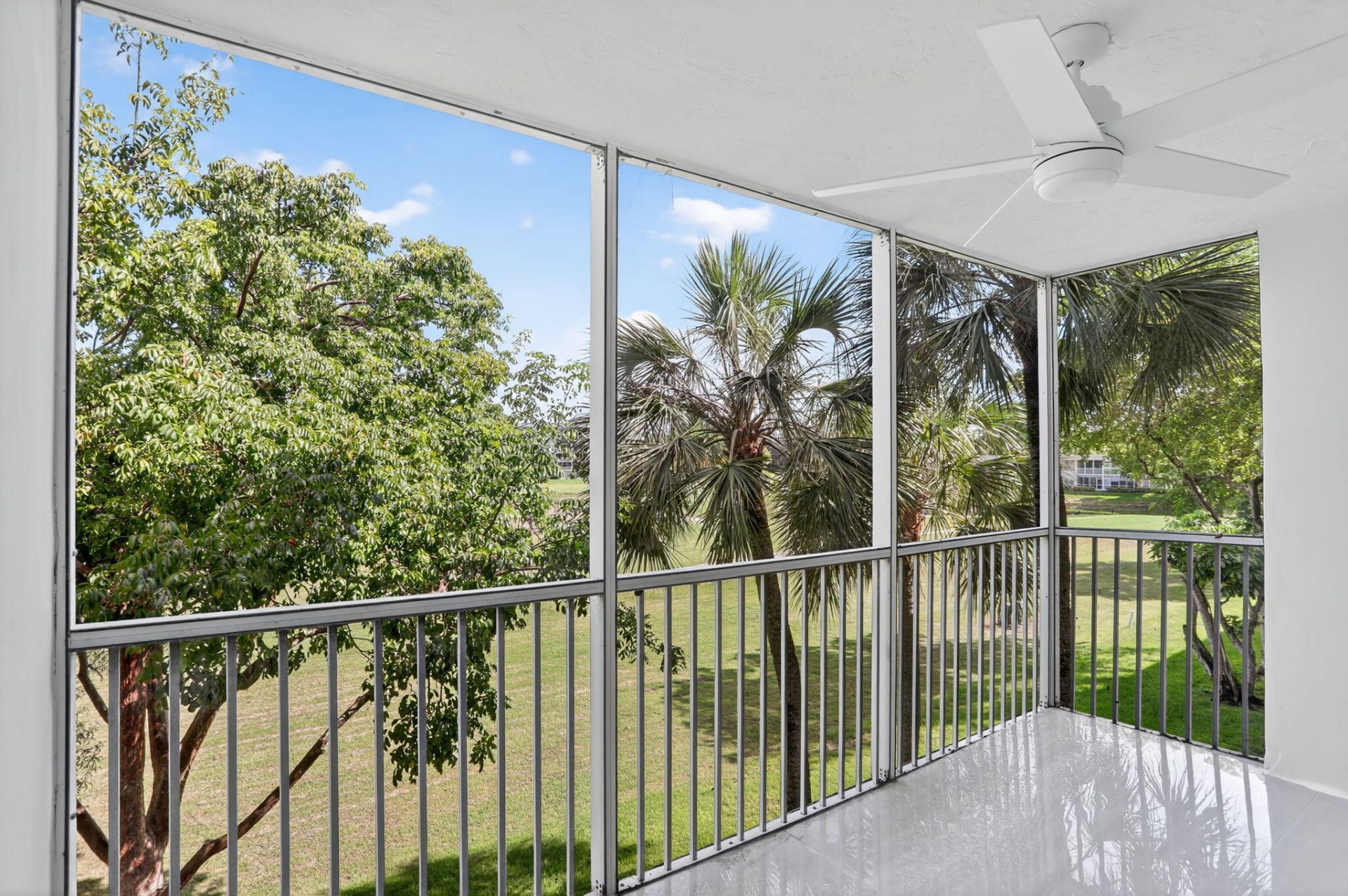 2651 S Palm Aire Drive S, Unit 305, Pompano Beach, FL 33069 Photo