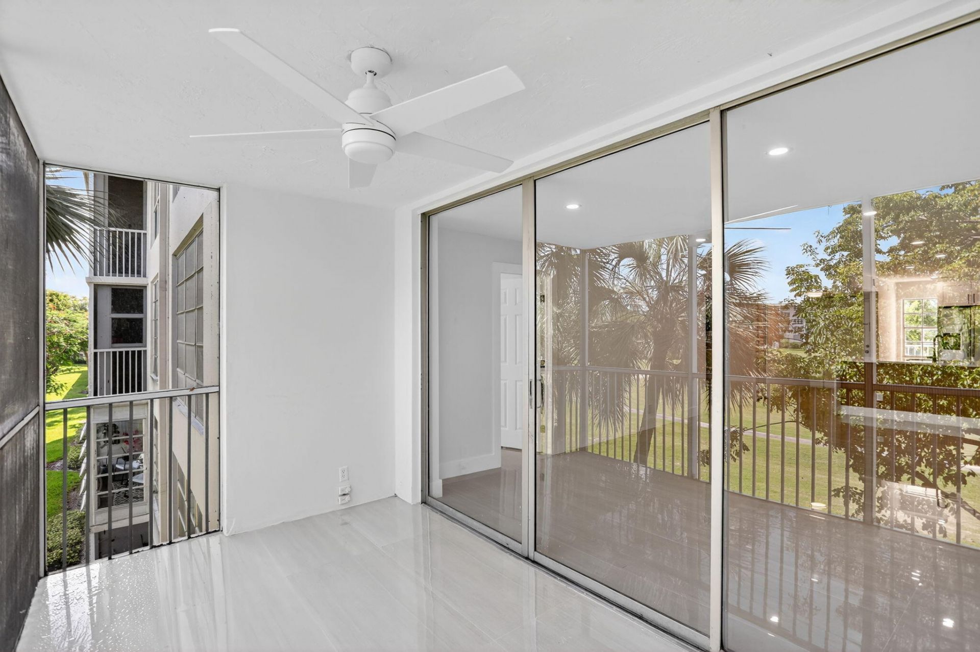 2651 S Palm Aire Drive S, Unit 305, Pompano Beach, FL 33069 Photo