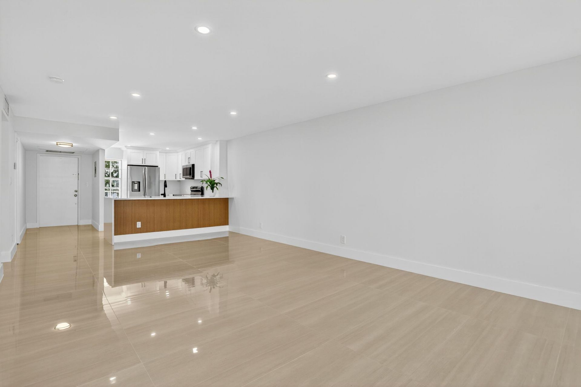 2651 S Palm Aire Drive S, Unit 305, Pompano Beach, FL 33069 Photo