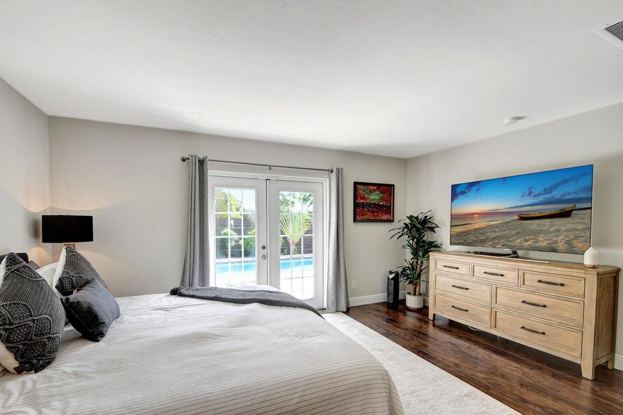 702 Grove Street, Lake Worth Beach, FL 33461 Photo