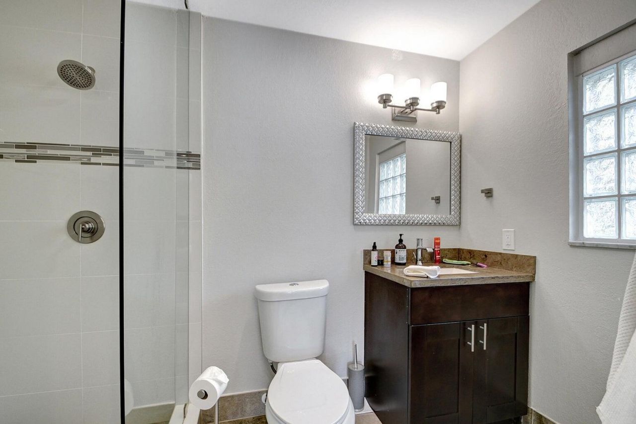 702 Grove Street, Lake Worth Beach, FL 33461 Photo