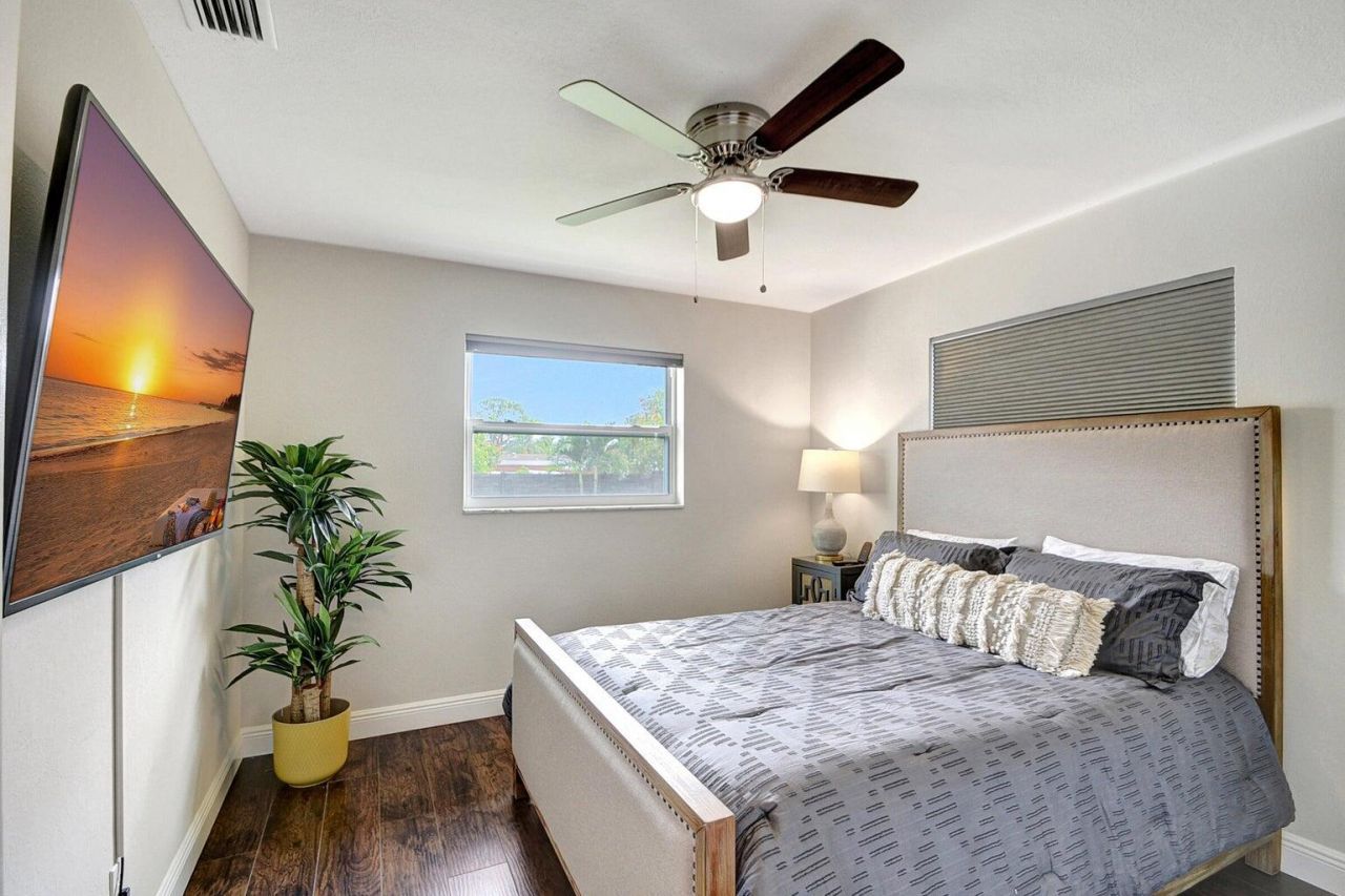 702 Grove Street, Lake Worth Beach, FL 33461 Photo