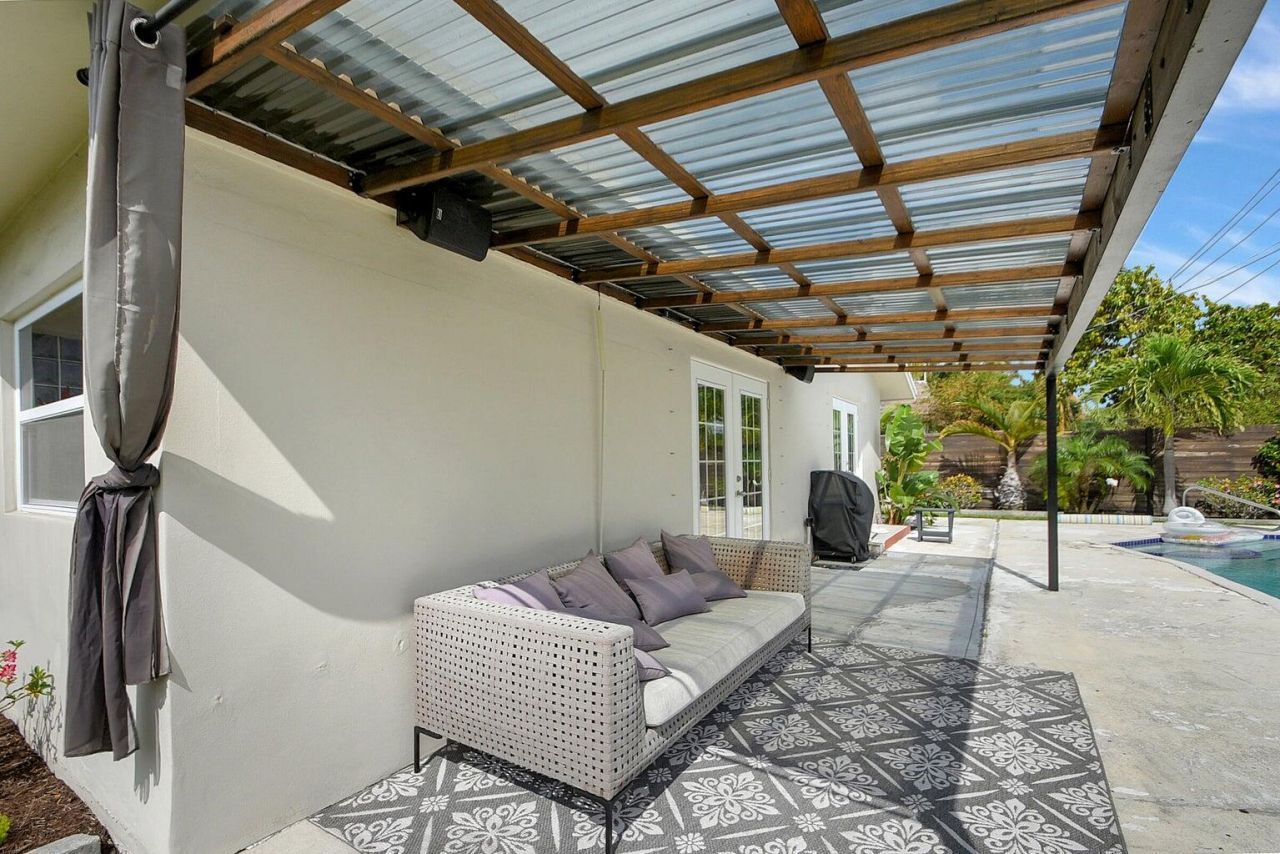 702 Grove Street, Lake Worth Beach, FL 33461 Photo