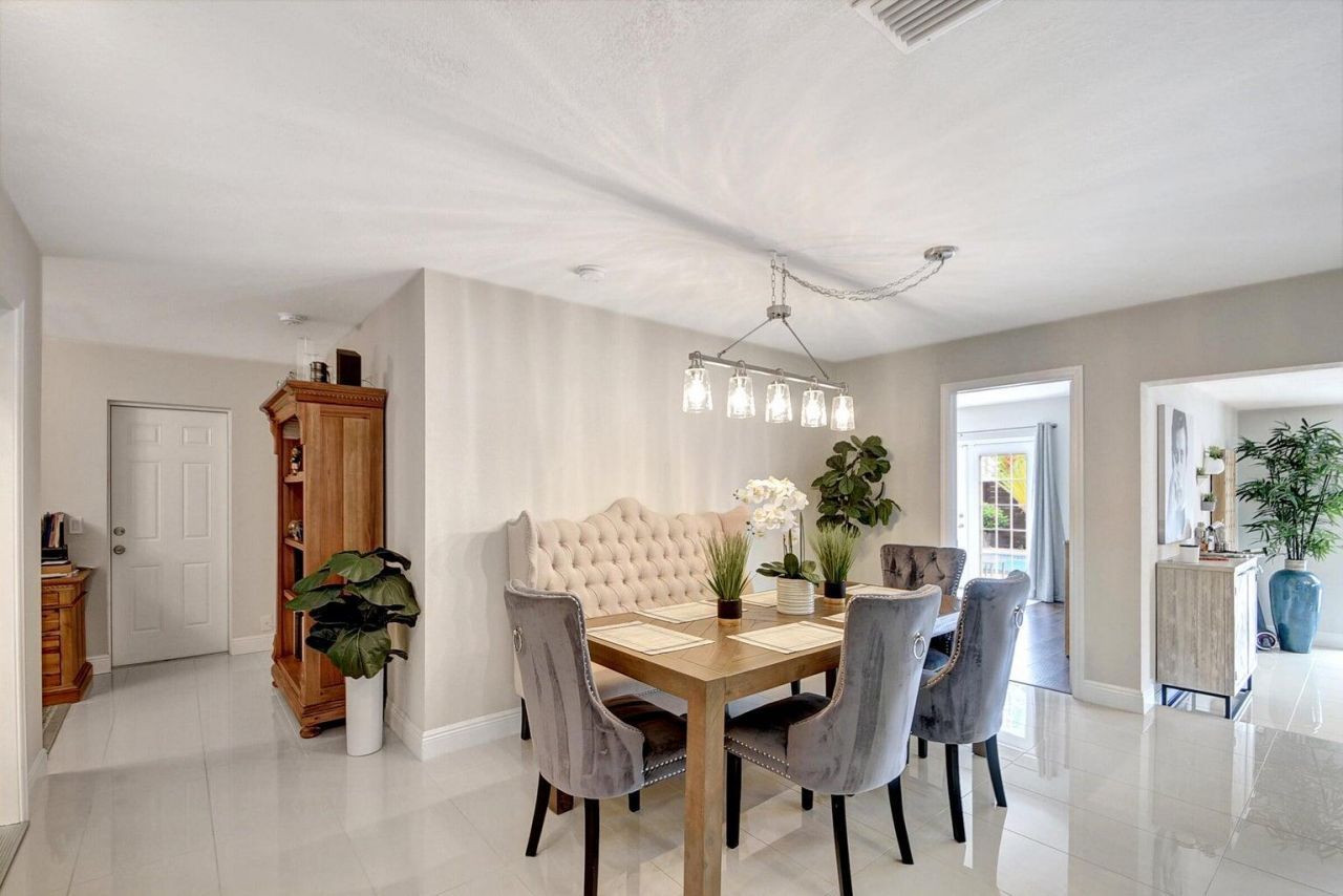 702 Grove Street, Lake Worth Beach, FL 33461 Photo