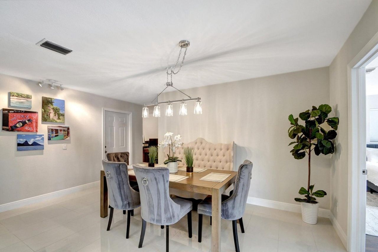 702 Grove Street, Lake Worth Beach, FL 33461 Photo