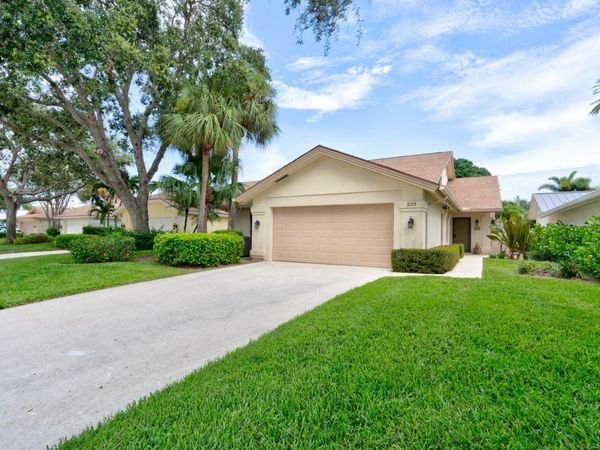 223 E River Park Drive, Jupiter, FL 33477