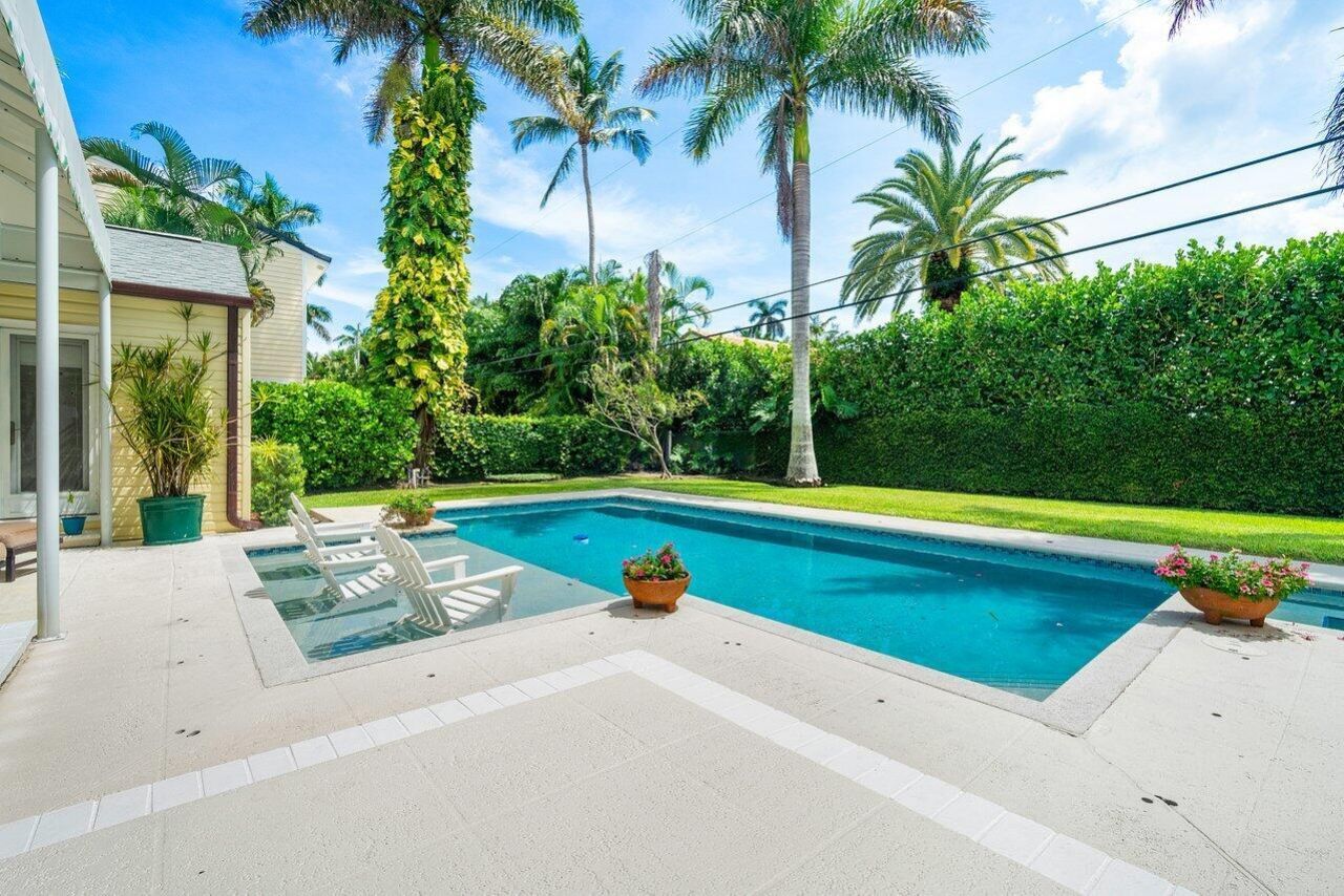 240 Miraflores Drive, Palm Beach, FL 33480 Photo