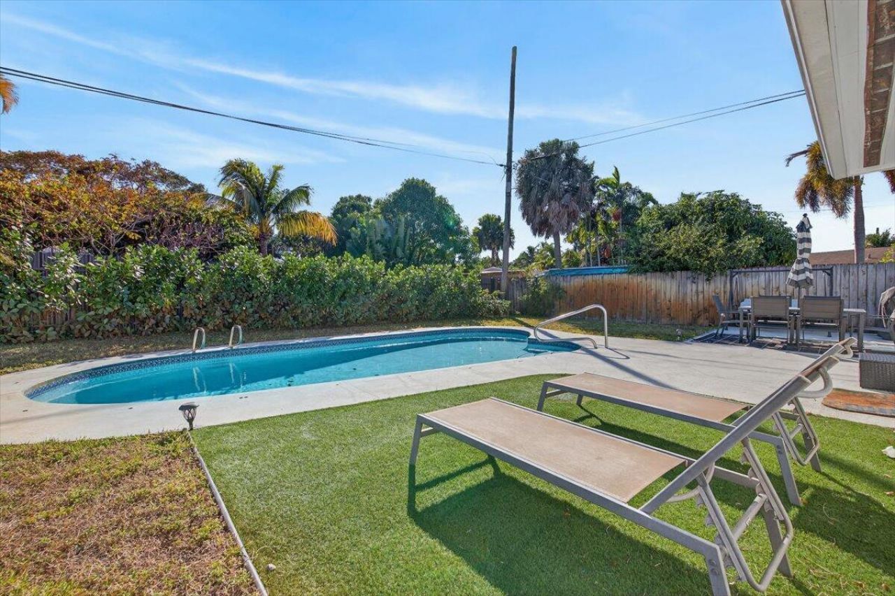 110 NE 30th Street, Pompano Beach, FL 33064 Photo