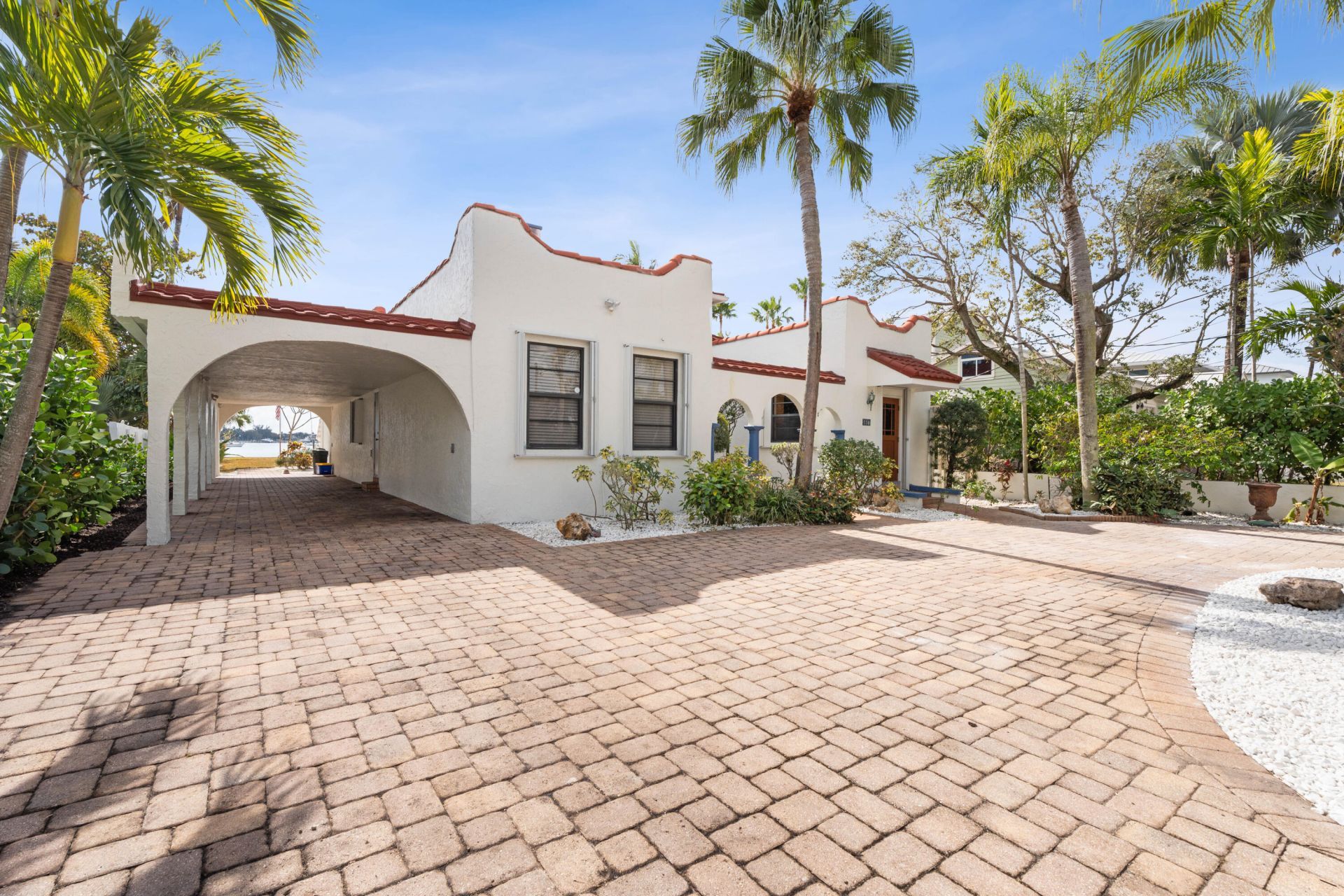 114 S Lake Drive, Lantana, FL 33462 Photo
