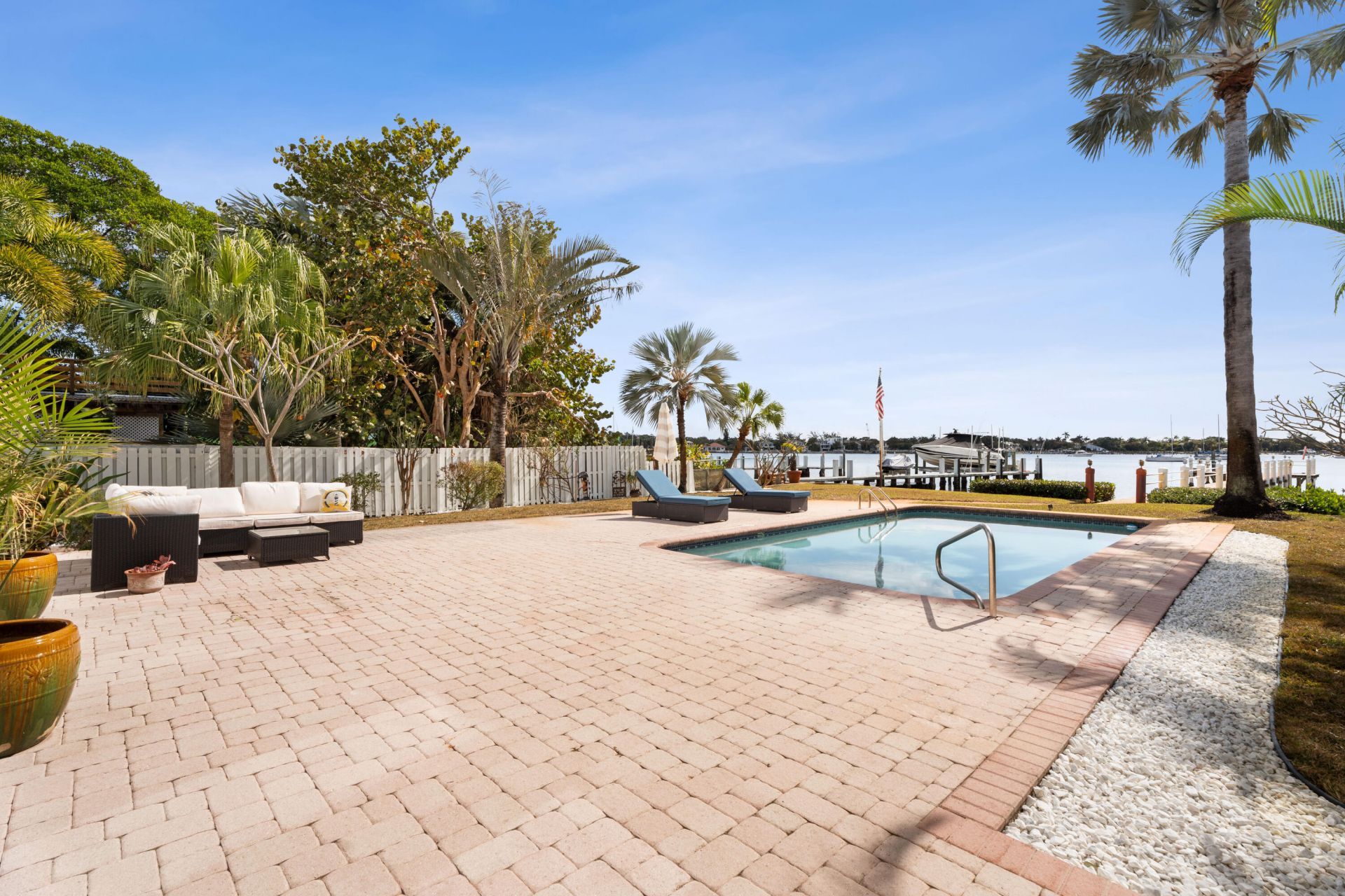 114 S Lake Drive, Lantana, FL 33462 Photo