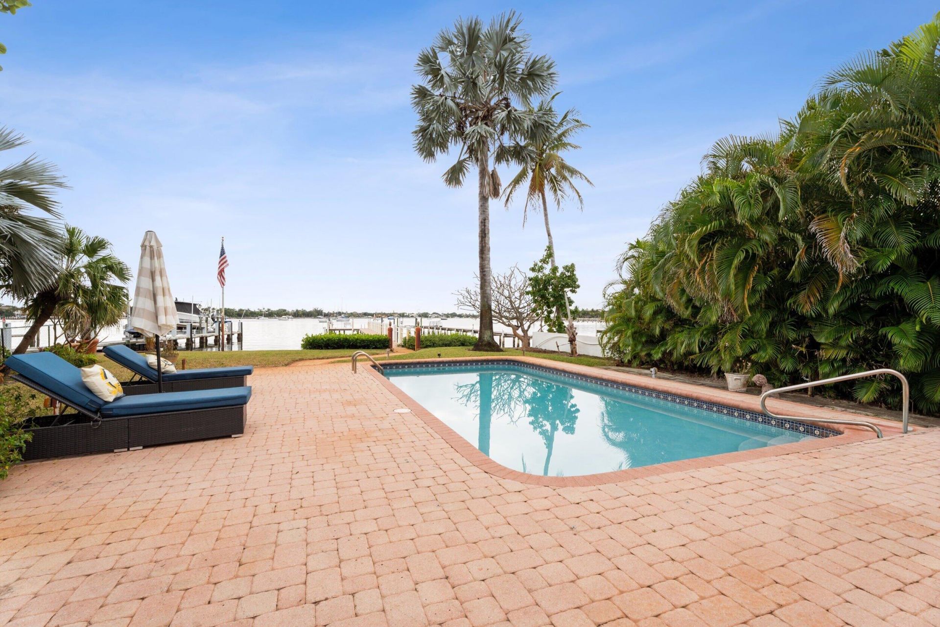 114 S Lake Drive, Lantana, FL 33462 Photo