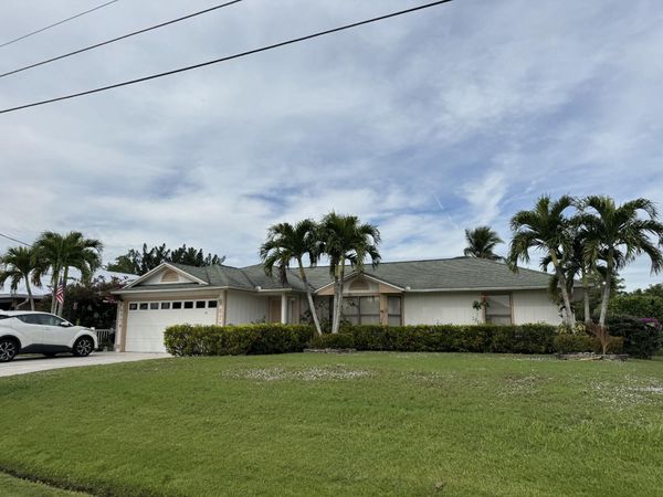 6774 NW Abigail Avenue, Port Saint Lucie, FL 34983