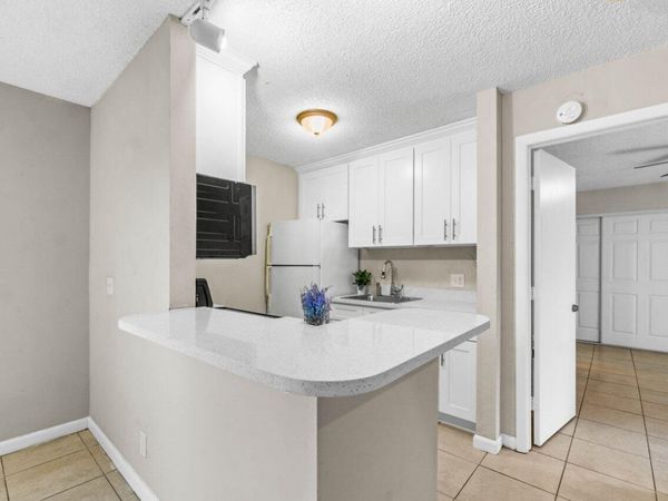 16 Crossings Circle, Unit D, Boynton Beach, FL 33435