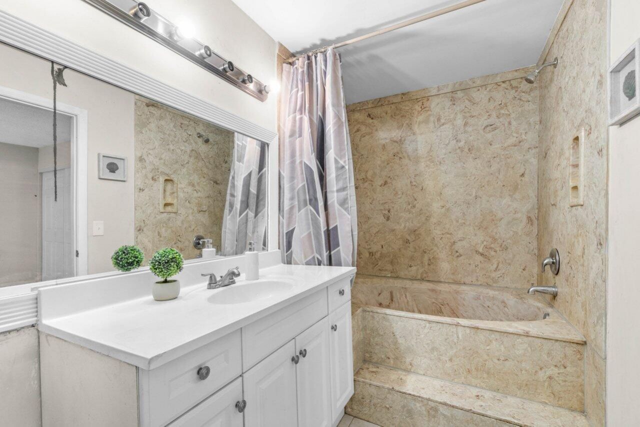 16 Crossings Circle, Unit D, Boynton Beach, FL 33435 Photo