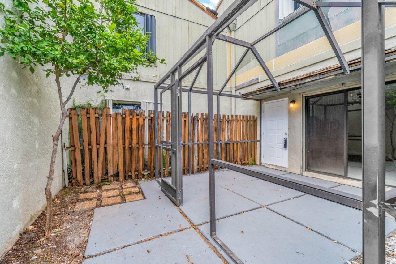 16 Crossings Circle, Unit D, Boynton Beach, FL 33435 Photo