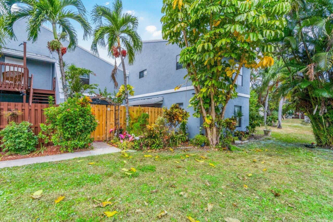 16 Crossings Circle, Unit D, Boynton Beach, FL 33435 Photo