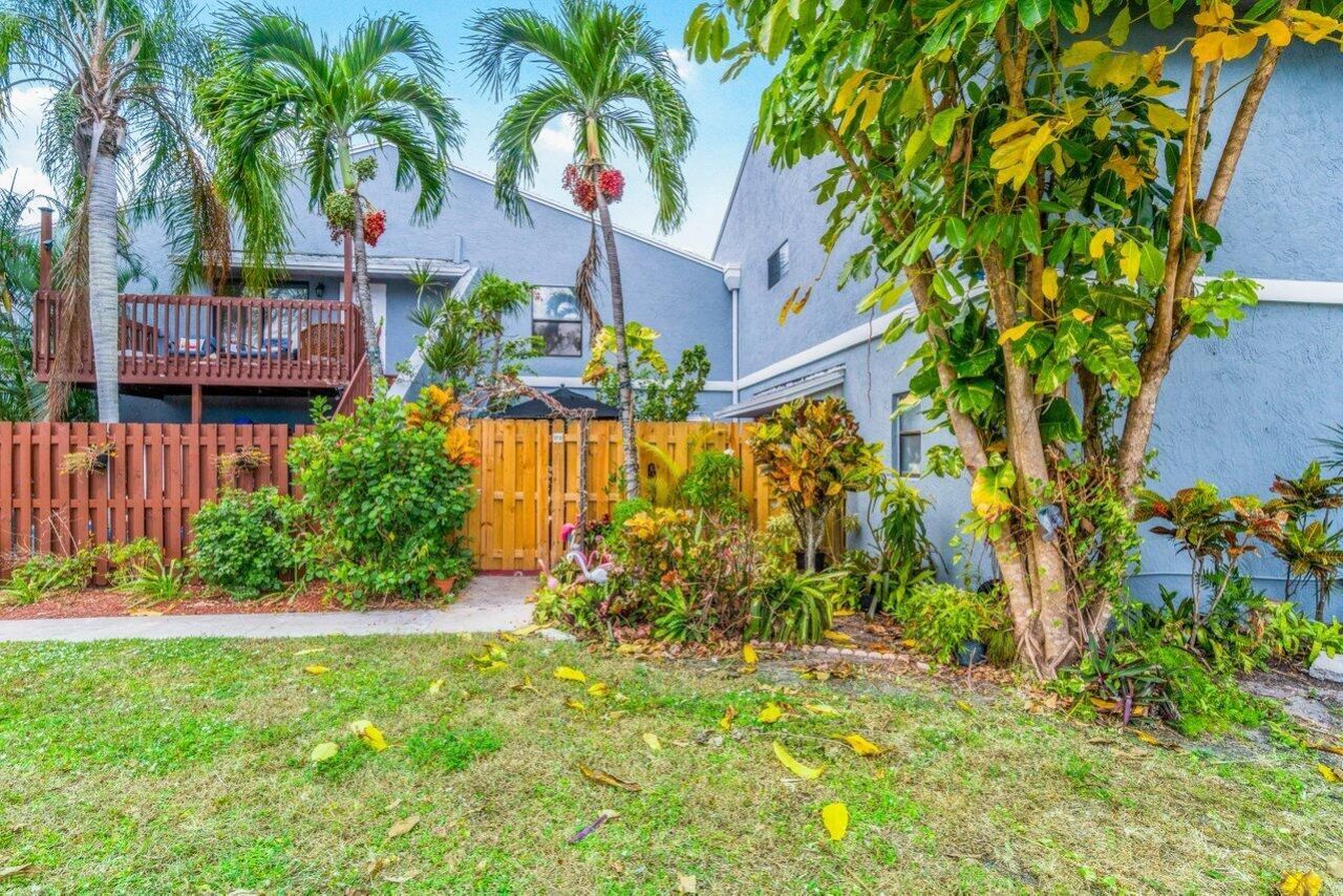 16 Crossings Circle, Unit D, Boynton Beach, FL 33435 Photo