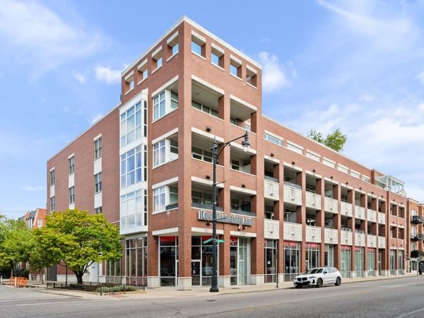 1611 N Hermitage Avenue, Unit 205, Chicago, IL 60622