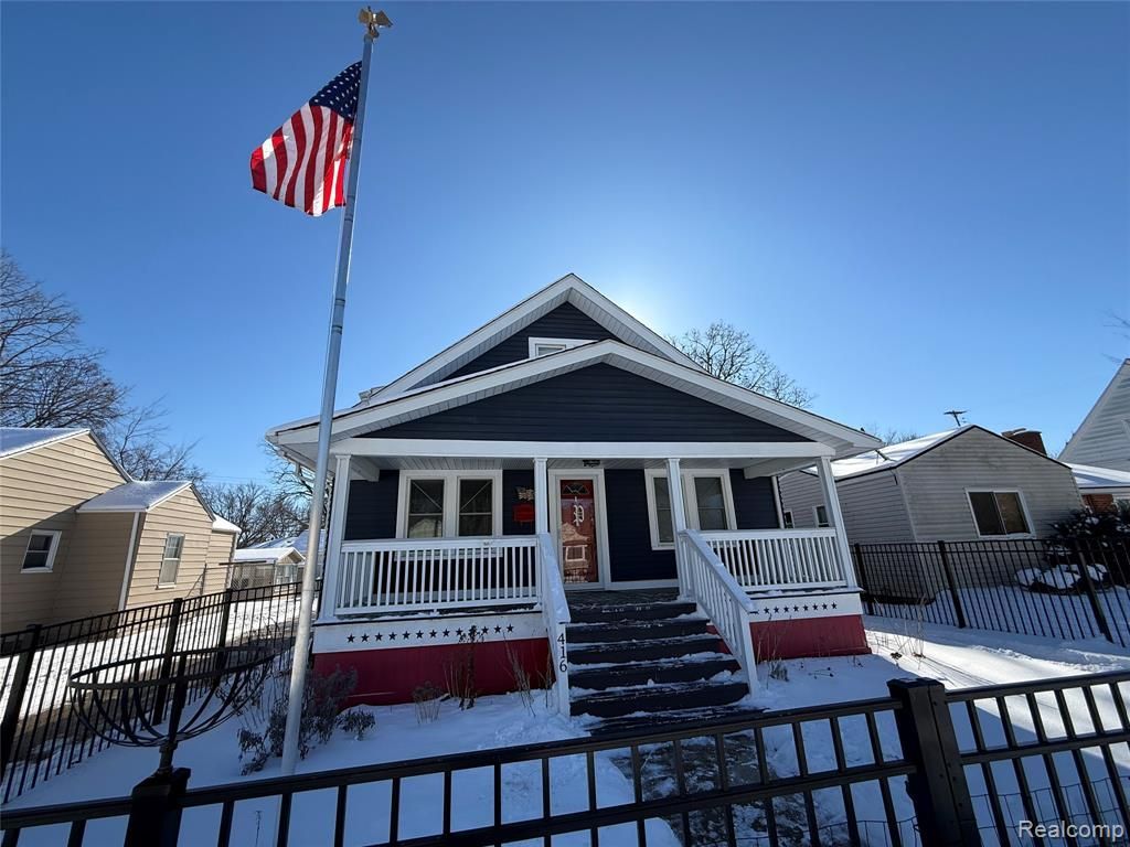 416 Burroughs Avenue, Flint, MI 48507 Main Photo