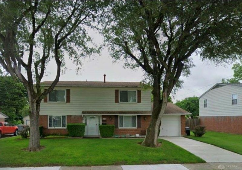 6221 Longford Drive, Huber Heights, OH 45424 Main Photo
