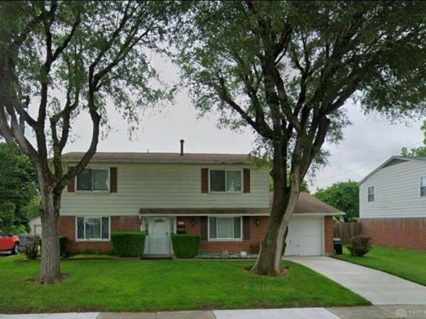 6221 Longford Drive, Huber Heights, OH 45424