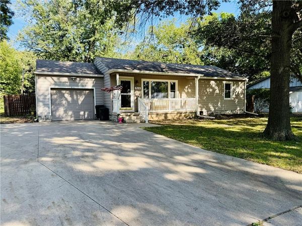 711 Conger Avenue, Burlington, KS 66839