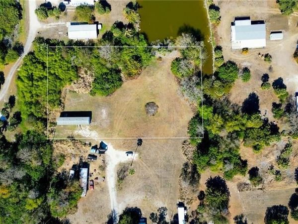 7711 Suncoast DR, NORTH FORT MYERS, FL 33917