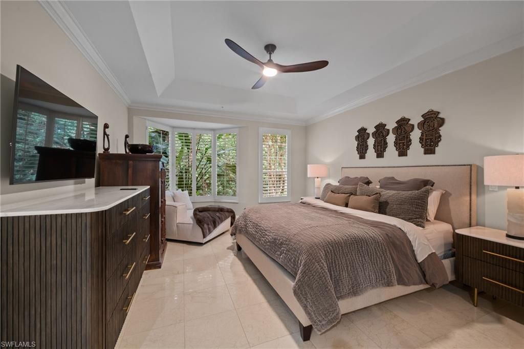 261 Colonade Cir, Unit 2701, Naples, FL 34103 Photo