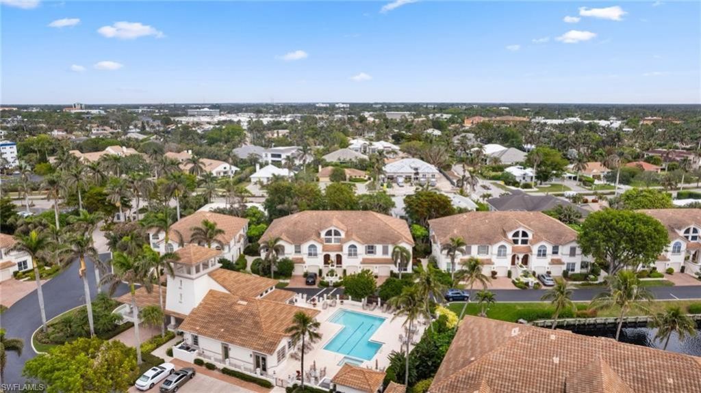 261 Colonade Cir, Unit 2701, Naples, FL 34103 Photo