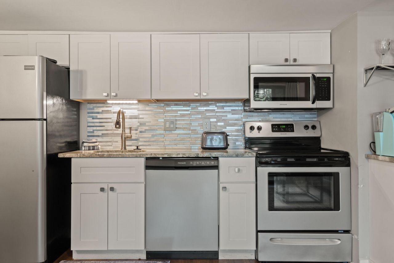 4278 Mariners Watch Drive Photo 11