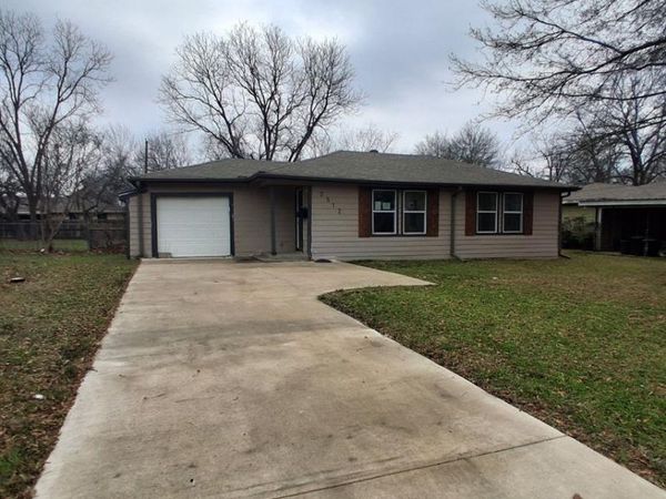 2512 Monroe Street, Commerce, TX 75428