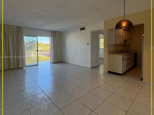 8950 NE 8th Ave, Unit 312, Miami, FL 33138