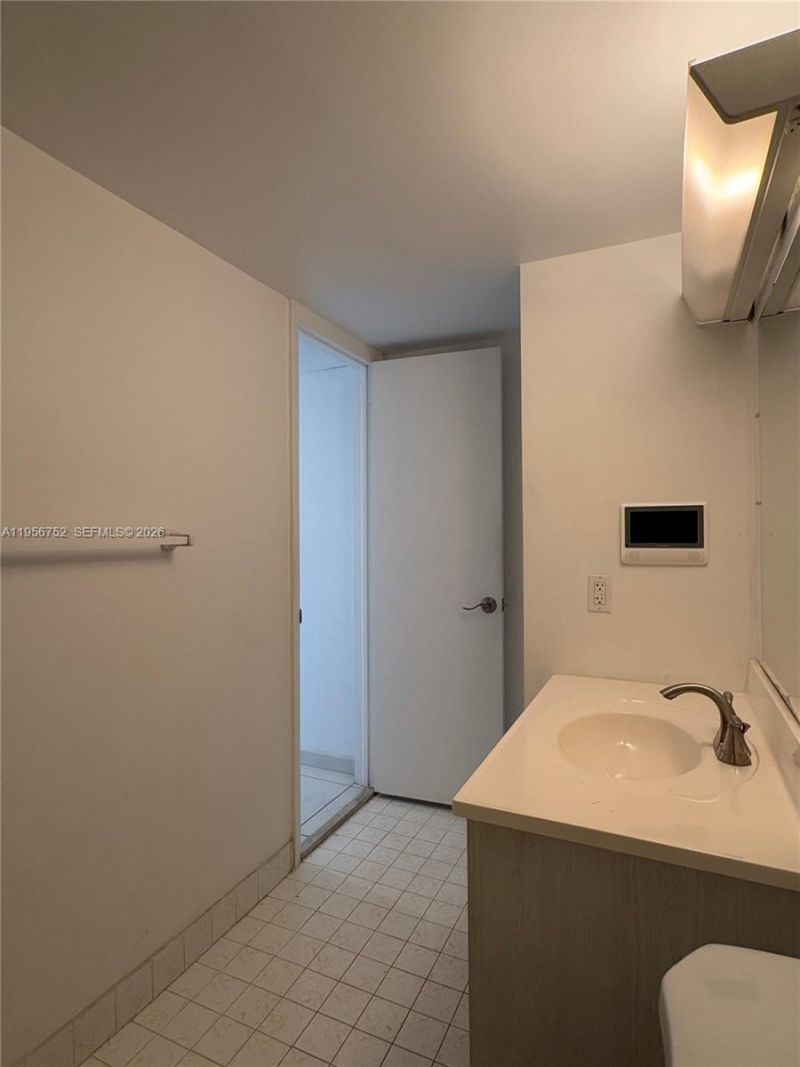 8950 NE 8th Ave, Unit 312, Miami, FL 33138 Photo