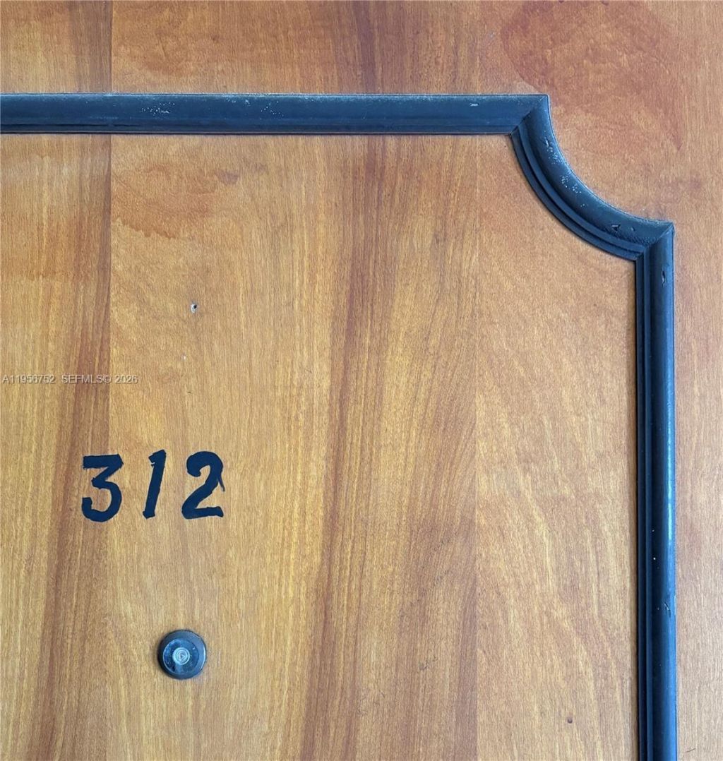 8950 NE 8th Ave, Unit 312, Miami, FL 33138 Photo