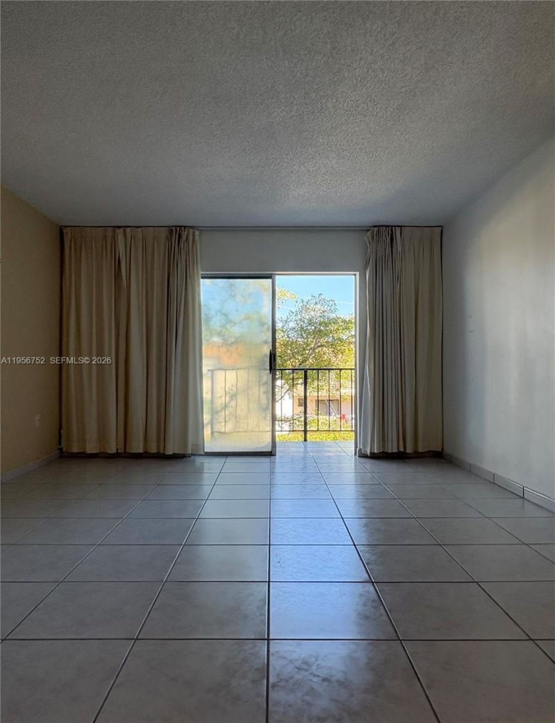 8950 NE 8th Ave, Unit 312, Miami, FL 33138 Photo