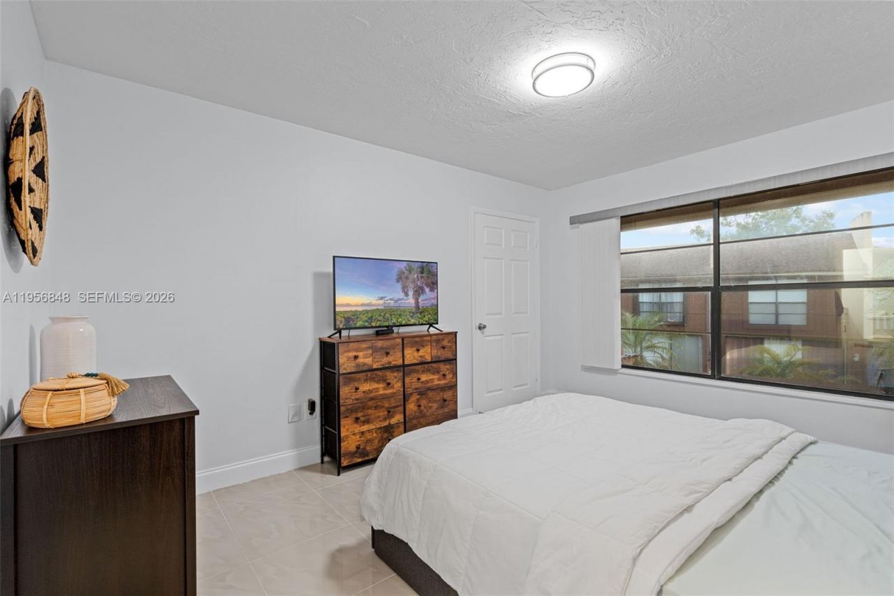 6554 SW 114th Pl, Unit E74, Miami, FL 33173 Photo