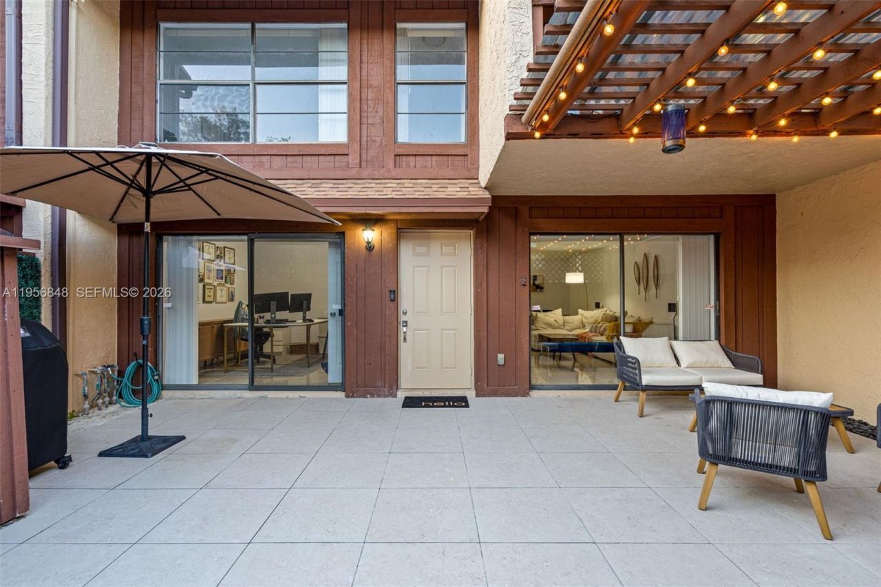 6554 SW 114th Pl, Unit E74, Miami, FL 33173 Photo