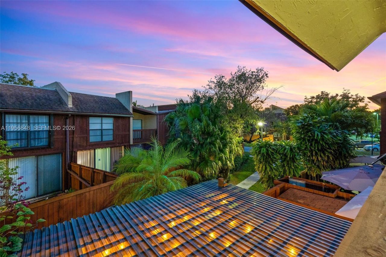 6554 SW 114th Pl, Unit E74, Miami, FL 33173 Photo