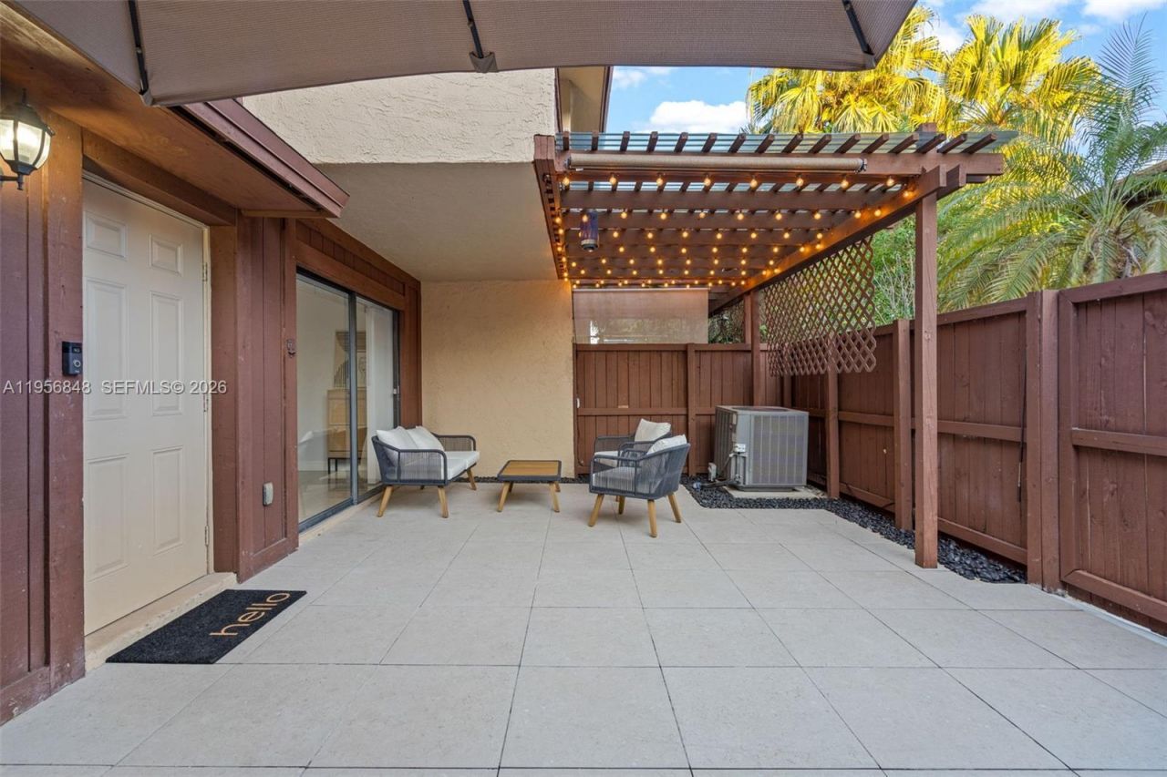 6554 SW 114th Pl, Unit E74, Miami, FL 33173 Photo