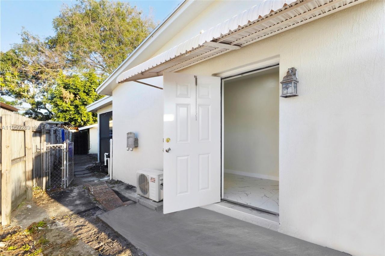 3017 Bahama Dr, Miramar, FL 33023 Photo