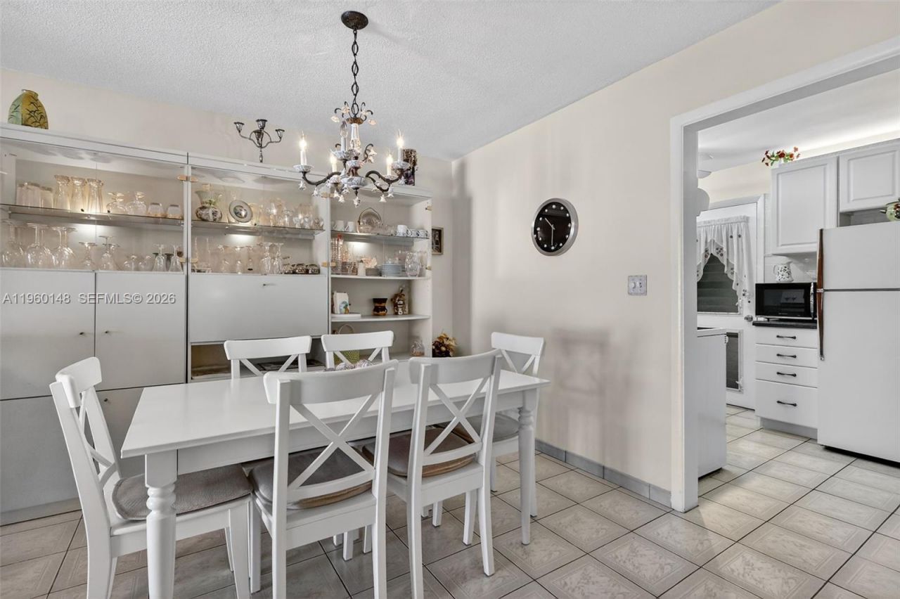 16900 NE 14th Ave, Unit 302, Miami, FL 33162 Photo