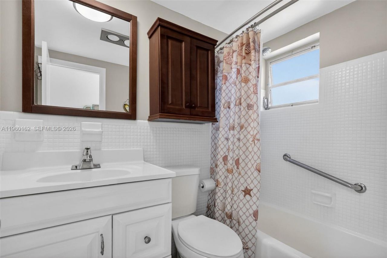 16901 NE 13th Ave, Unit 108, Miami, FL 33162 Photo