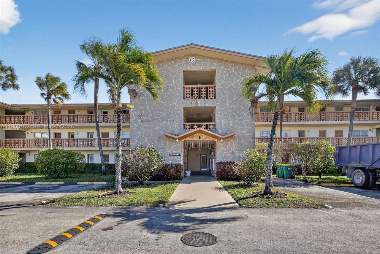 16901 NE 13th Ave, Unit 108, Miami, FL 33162 Photo
