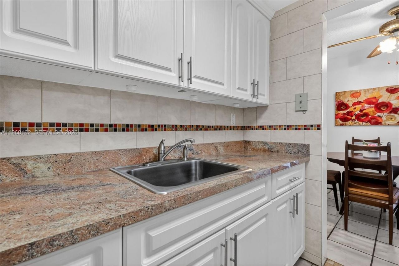 16901 NE 13th Ave, Unit 108, Miami, FL 33162 Photo