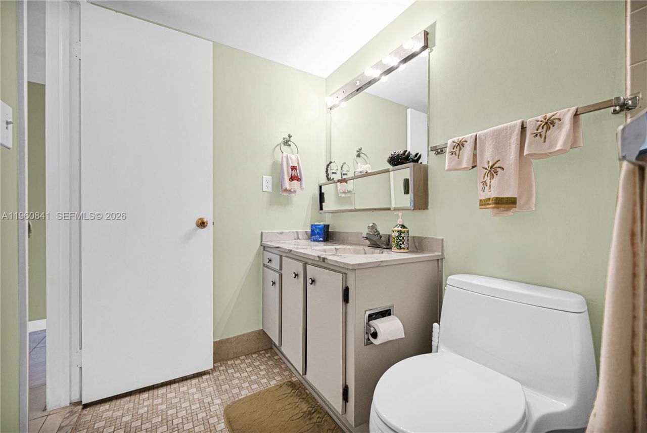 1101 Colony Point Cir, Unit 422, Pembroke Pines, FL 33026 Photo