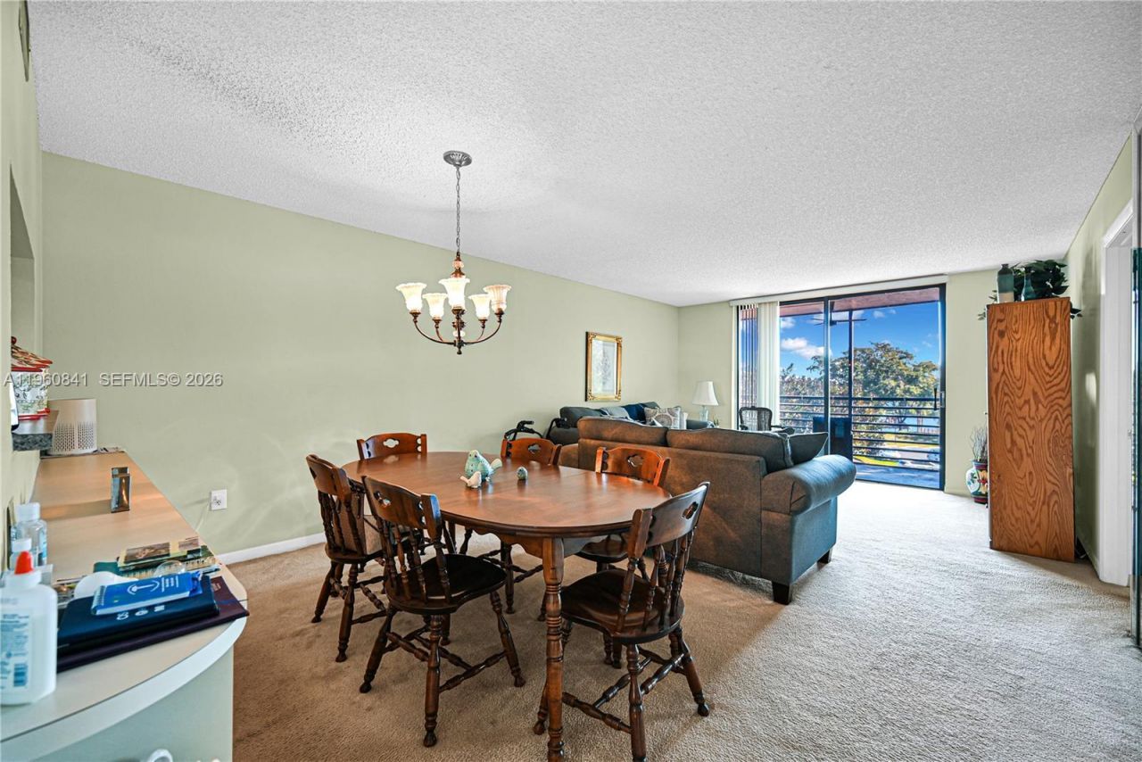 1101 Colony Point Cir, Unit 422, Pembroke Pines, FL 33026 Photo