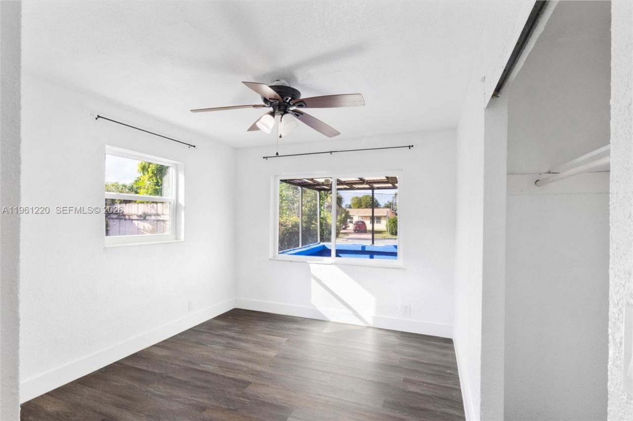 1510 SW 68th Ave , North Lauderdale, FL 33068 Photo